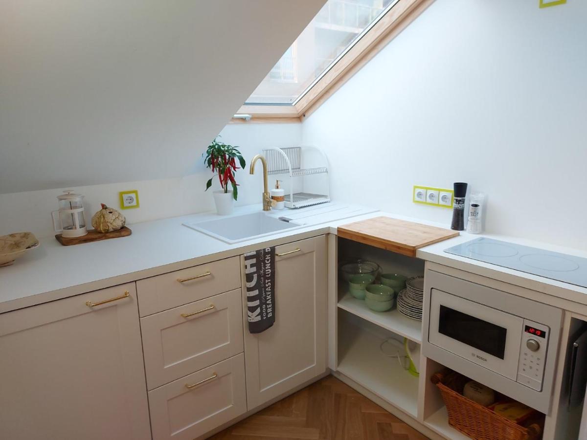 Modern History Apartment Tallinn Bagian luar foto