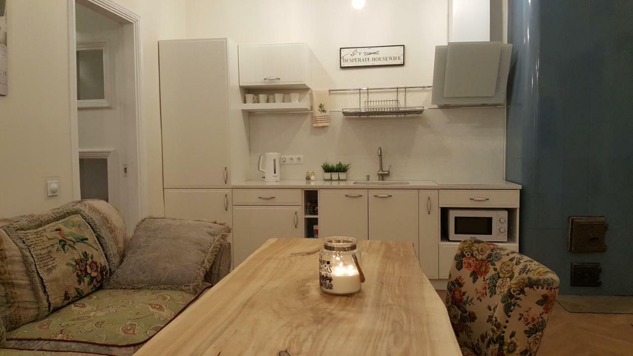 Modern History Apartment Tallinn Bagian luar foto