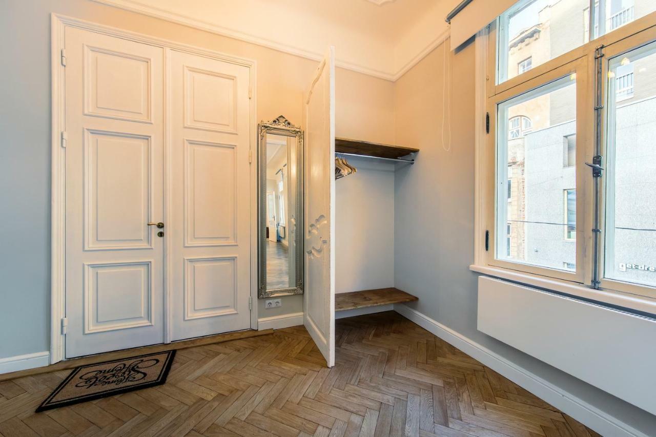 Modern History Apartment Tallinn Bagian luar foto
