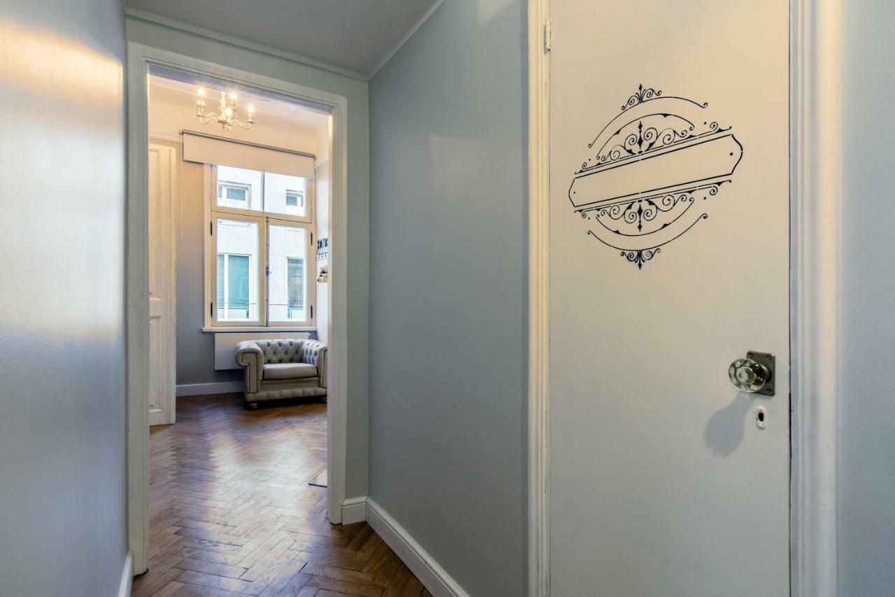 Modern History Apartment Tallinn Bagian luar foto