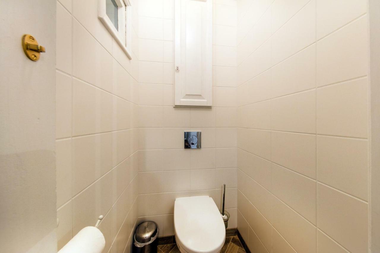 Modern History Apartment Tallinn Bagian luar foto