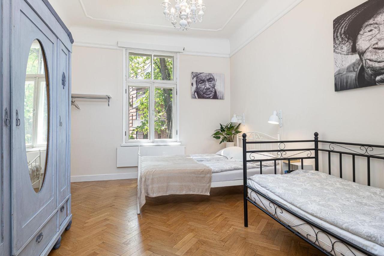 Modern History Apartment Tallinn Bagian luar foto